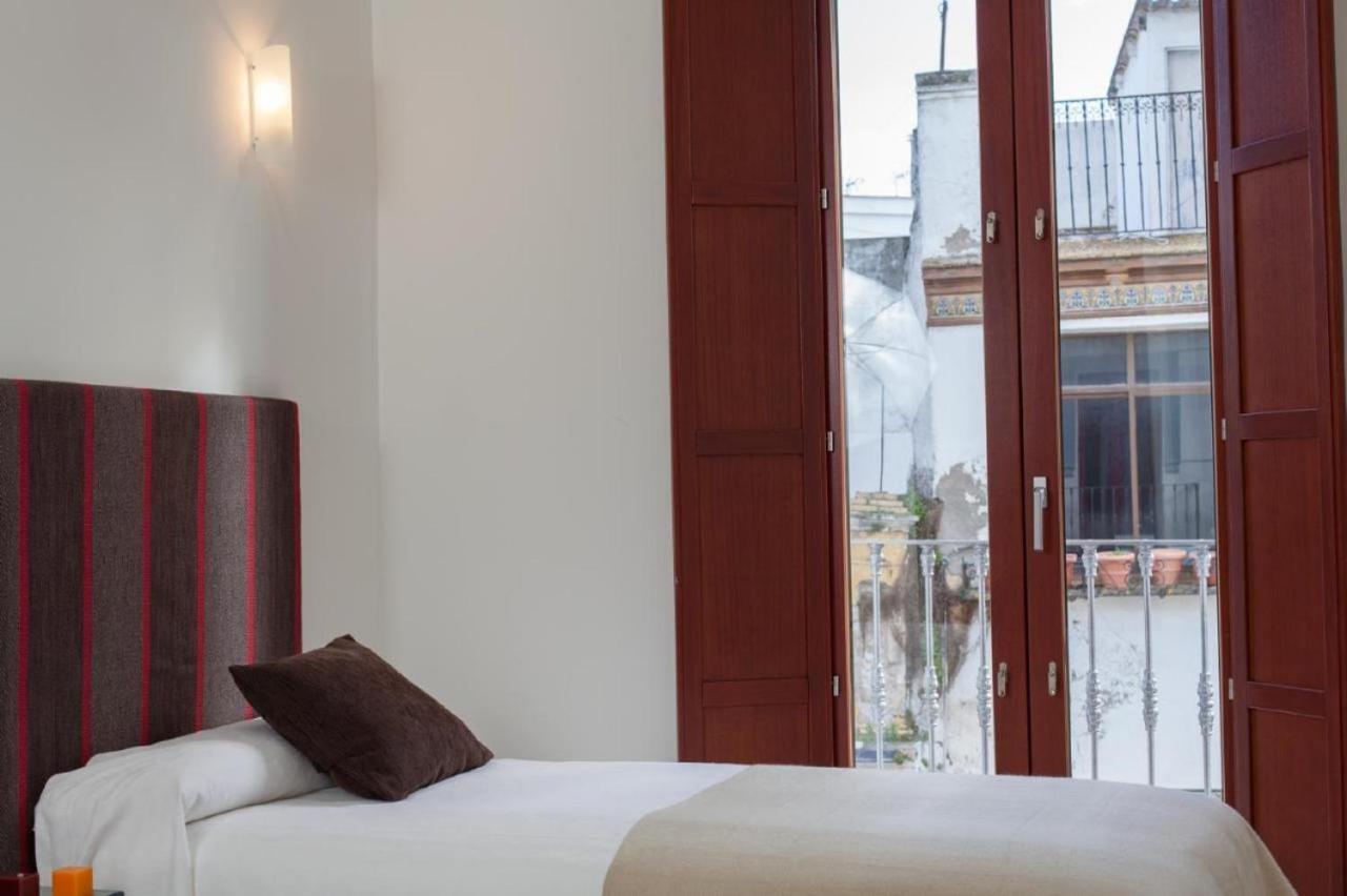 Apartamento Puerta del Arenal - Kainga Homes Sevilla Bagian luar foto