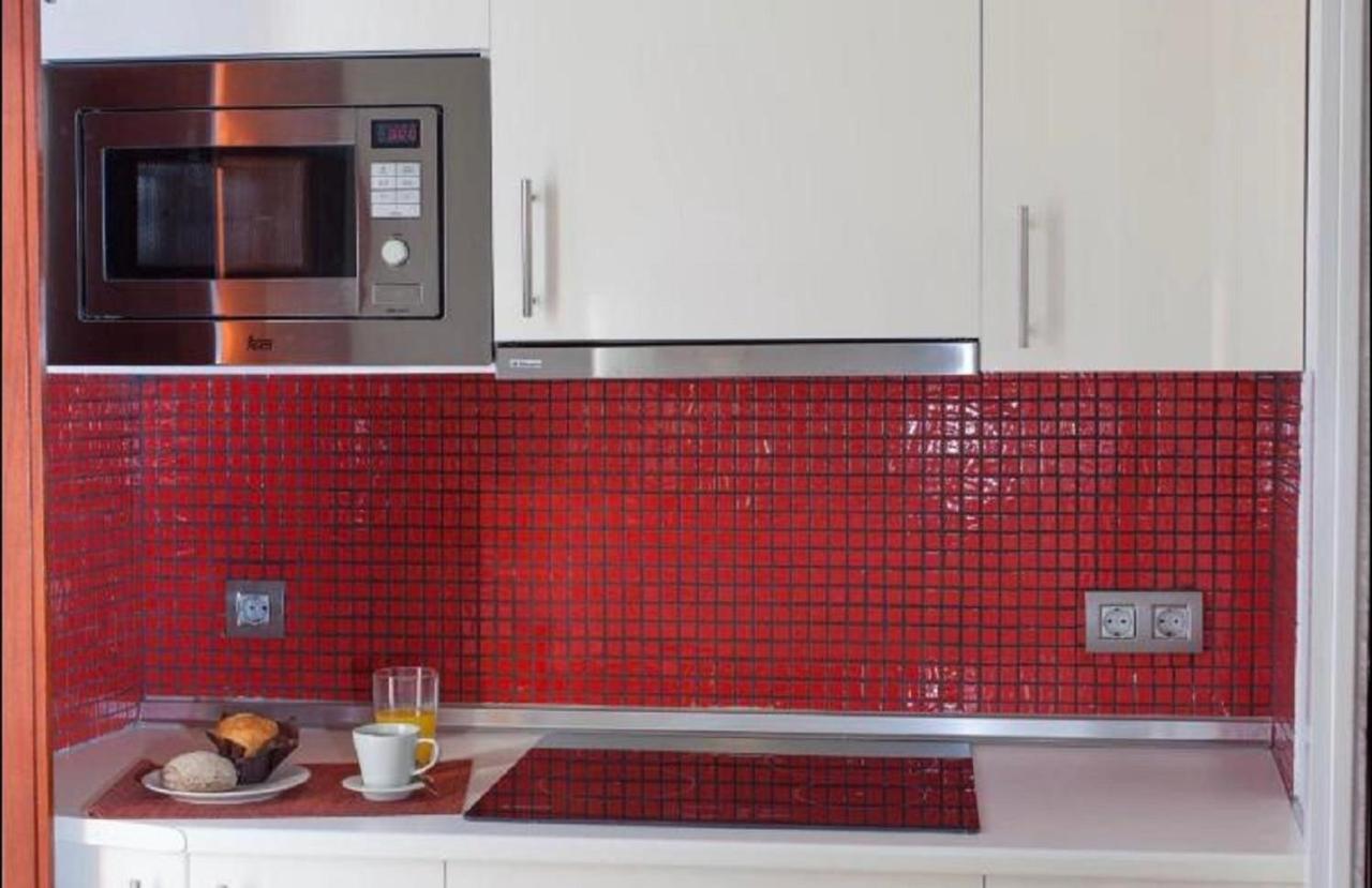 Apartamento Puerta del Arenal - Kainga Homes Sevilla Bagian luar foto